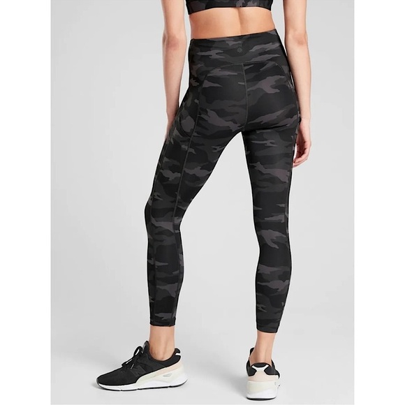 Athleta Ultimate Camo 7/8 Tights - Picture 10 of 11